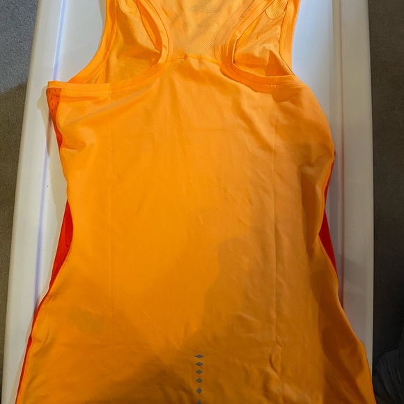 ASICS Running Tank Top - Picture 4 of 6